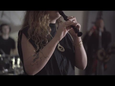 PerKelt – Velt Leen [Official Live Studio Performance 2025]