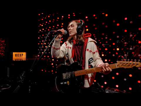 [FRESH PERFORMANCE]  Sorry - Full Performance (Live on KEXP)