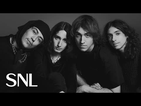 [FRESH PERFORMANCE] Geese - Au Pays du Cocaine (Live on SNL)