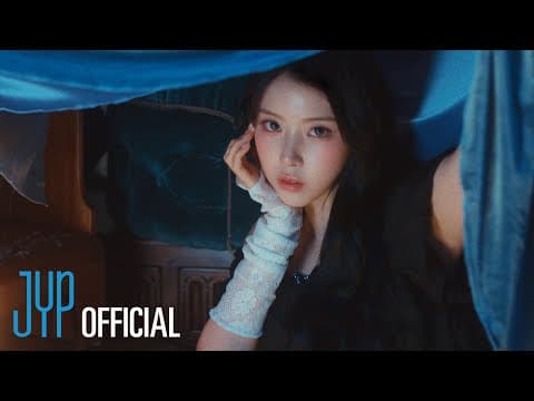 NMIXX - Blue Valentine (Holiday Ver.) &amp; Funky Glitter Christmas (Special Live Stage Video)