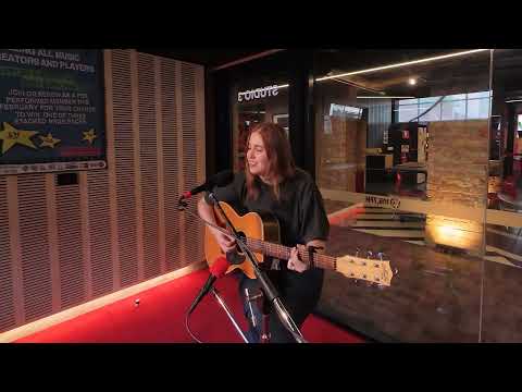 [FRESH PERFORMANCE] Hatchie - Lost It Again (Live on The Breakfast Spread - PBS 106.7)